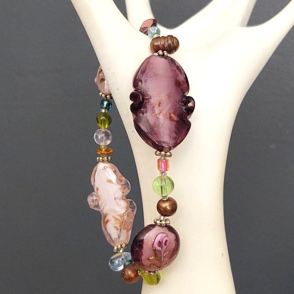 Premier Designs glass and bead stretch bracelet